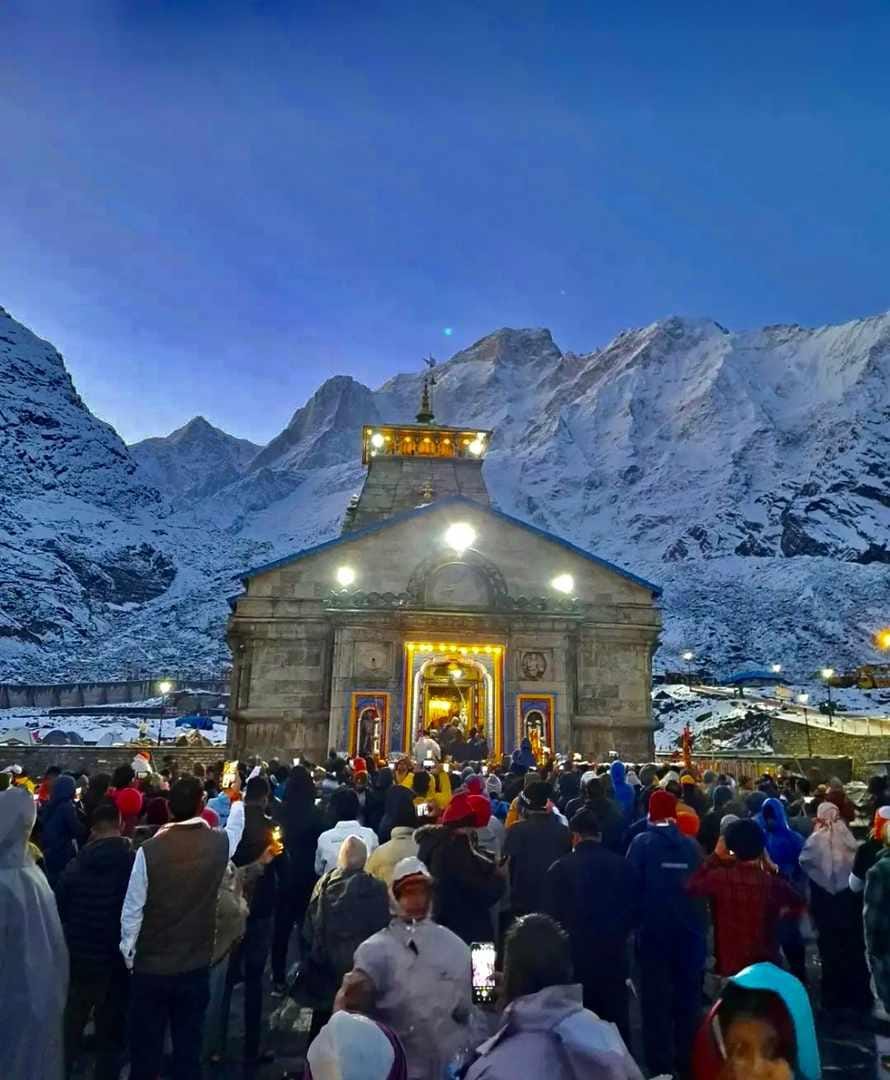 मुख्यमंत्री पुष्कर सिंह धामी के नेतृत्व में प्रदेश प्रगति पथ पर अग्रसर है।चारधाम यात्रा व्यवस्थाओं में “अतिथि देवो भव्” के अनुरूप अभूतपूर्व कार्य हुए हैं अभी तक 16 लाख यात्रियों ने किए चारधाम दर्शन