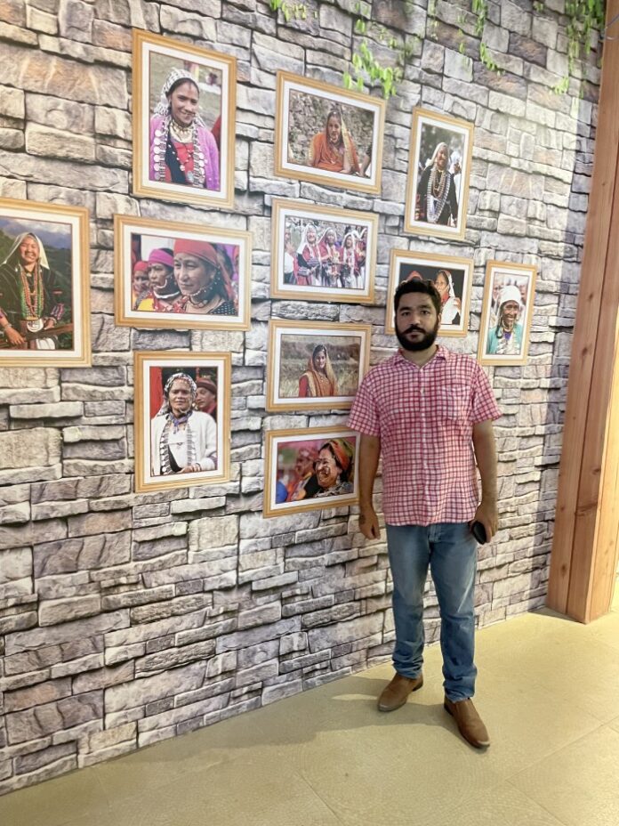 आखिर कौन है यह उत्तराखंड का वेब डेवलपर जानिए