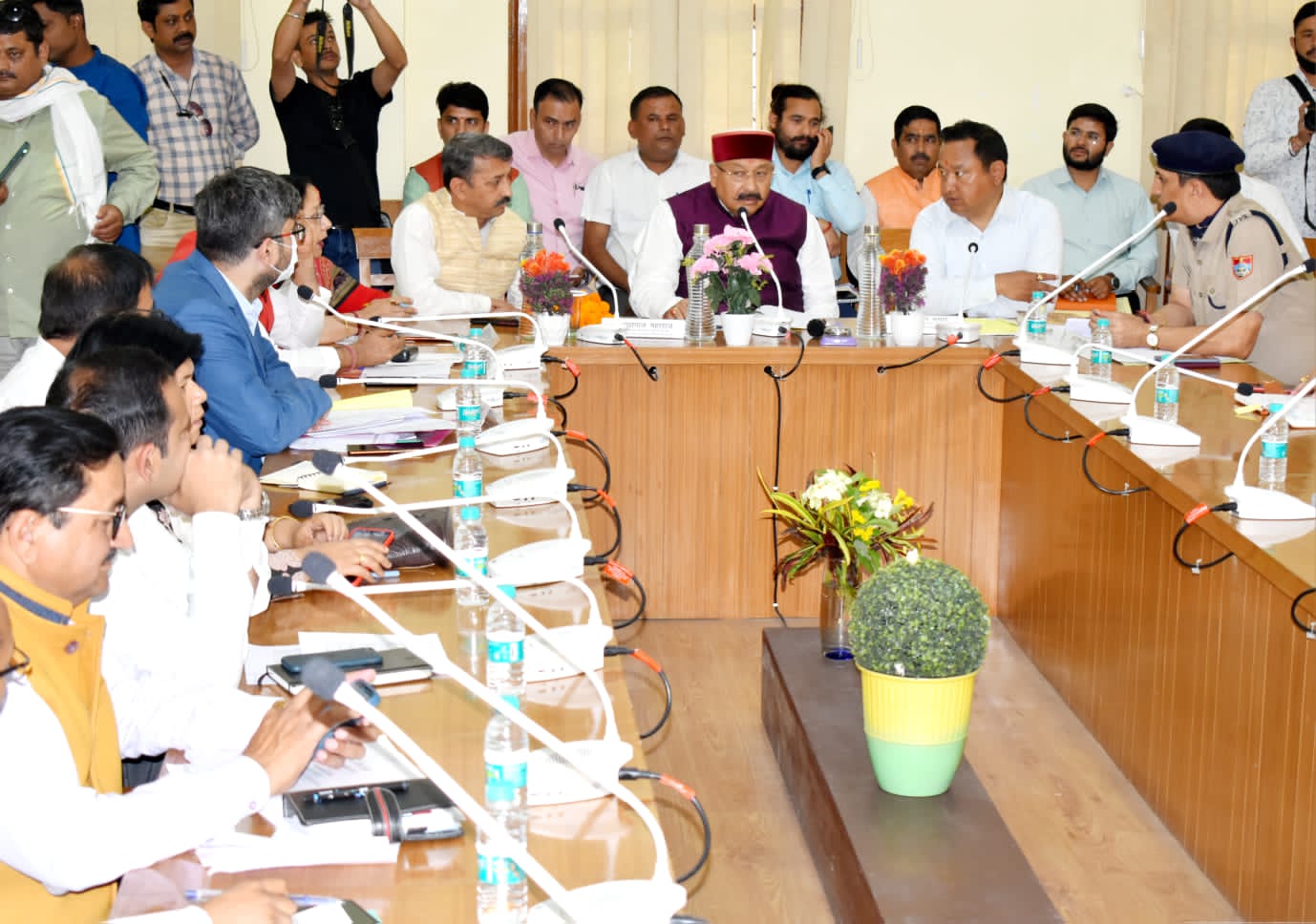 महाराज ने नैनीताल जनपद को दिया 24 करोड़ 78 लाख 62 हजार की 20 विकास योजनाओं का तोहफा