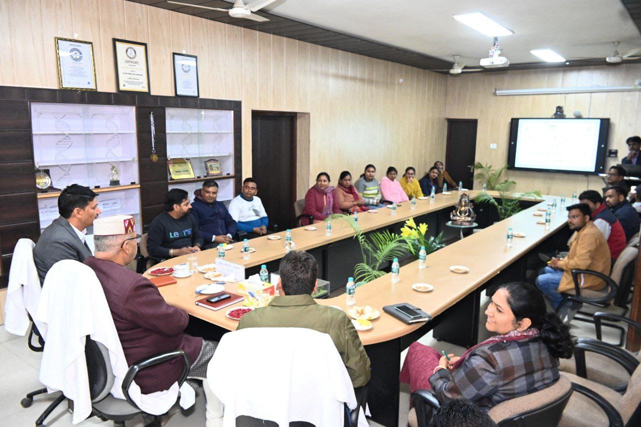 उत्तराखंड जैव प्रौद्योगिकी परिषद हल्दी पंतनगर के कार्यालय में परिषद के अधिकारियों के साथ कृषि मंत्री गणेश जोशी ने की बैठक दिए निर्देश