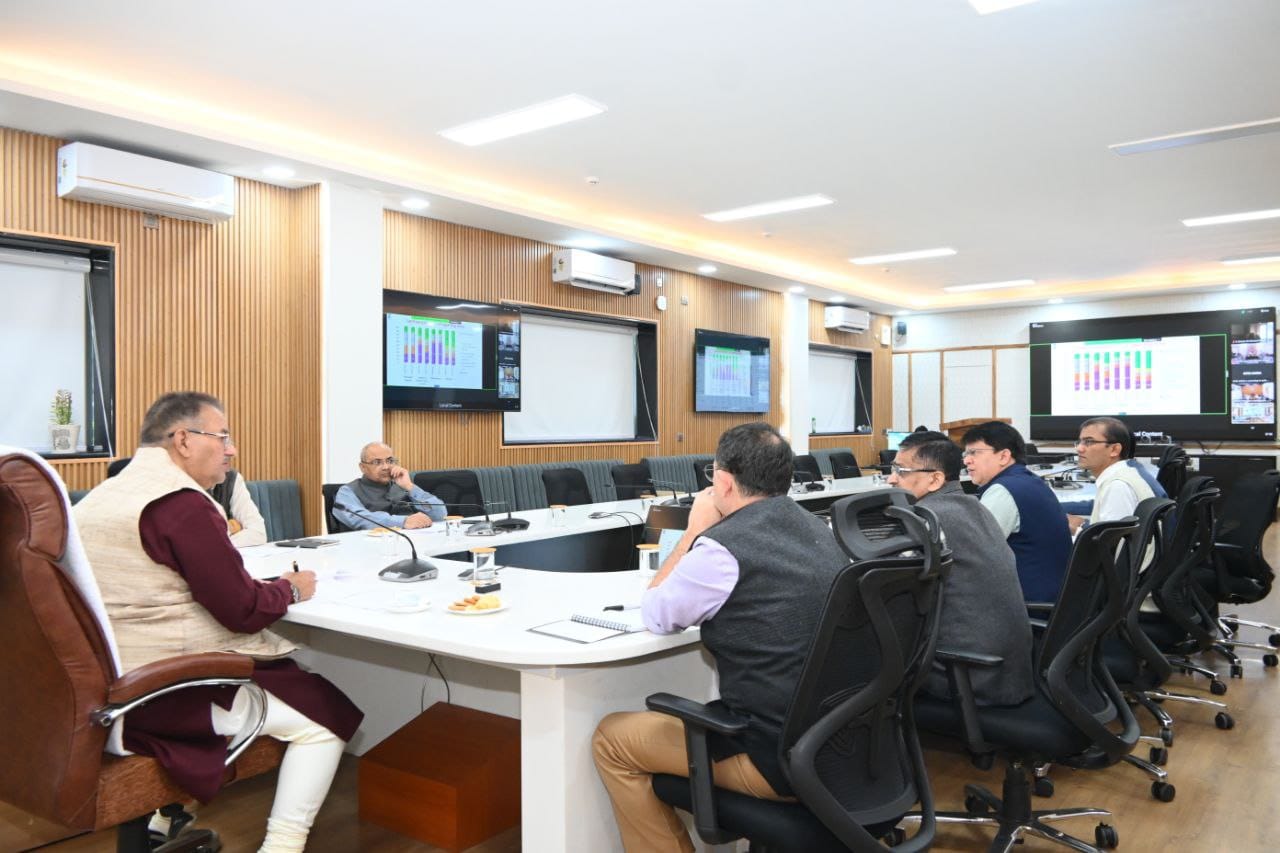 कृषि मंत्री गणेश जोशी ने क्षेत्रीय समिति की बैठक में कृषि के क्षेत्र में प्रदेश की निम्न समस्या पर शोध किये जाने पर अपने महत्वपूर्ण सुझाव दिए