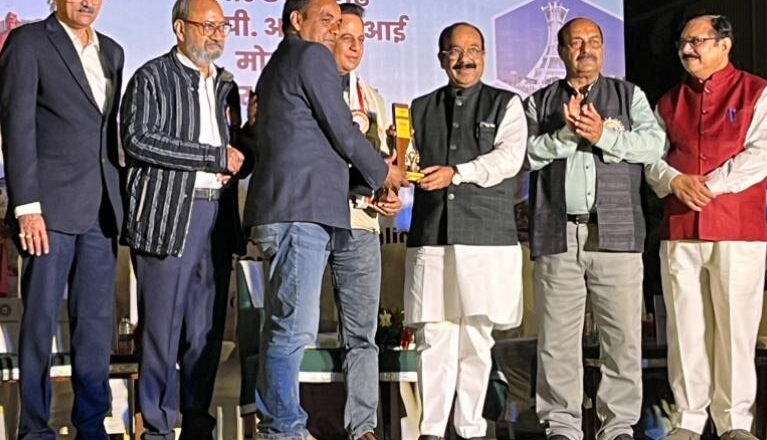 देहरादून चैप्टर के ए एन त्रिपाठी आउटस्टैंडिंग अवार्ड और अनिल सती बेस्ट सेक्रेटरी अवार्ड और  से सम्मानित