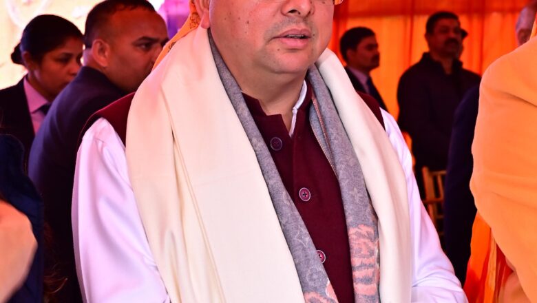 पूर्व प्रधानमंत्री स्वर्गीय मनमोहन सिंह के निधन पर शोक व्यक्त करते हुए एक मिनट का मौन धारण कर पुण्यात्मा की शान्ति की कामना की