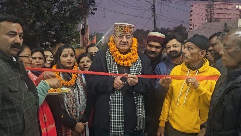 मंत्री गणेश जोशी ने देहरादूनवासियों से आगामी नगर निगम चुनाव में भाजपा के मेयर प्रत्याशी सौरभ थपलियाल को प्रचंड बहुमत से विजय बनाने की अपील भी की।