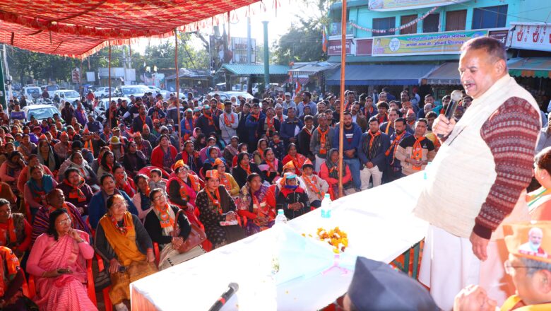 कैबिनेट मंत्री गणेश जोशी ने नगर निगम क्षेत्र में ताबड़तोड़ जनसभाएं कर भाजपा के पक्ष में मतदान की अपील