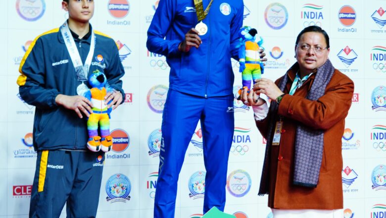 मुख्यमंत्री ने कहा कि राष्ट्रीय खेलों के आयोजन से उत्तराखण्ड की समृद्ध सांस्कृतिक विरासत एवं पारम्परिक लोक संस्कृति, खानपान से भी देश भर के खिलाडी परिचित हो रहे हैं