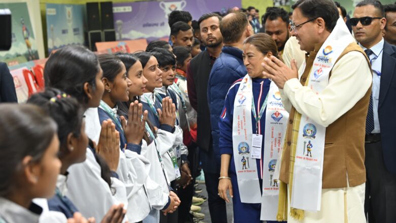 मुख्यमंत्री  धामी ने हल्द्वानी गौलापार स्पोर्ट्स स्टेडियम में आयोजित 38 वें राष्ट्रीय खेलों की विभिन्न व्यवस्थाओं का निरीक्षण कर समापन कार्यक्रम हेतु अंतिम रूप से की जा रही तैयारियों का जायजा लिया