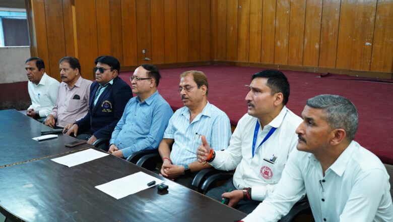 आरोप हैं : कुछ आसामाजिक तत्व अपने निजी स्वार्थ के लिए श्री दरबार साहिब की जमीन पर गिद्धदृष्टि डाले बैठें हैं      