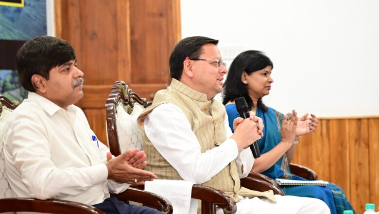 वोकल फॉर लोकल’, ’मेक इन इंडिया’ और ’स्टार्टअप इंडिया’ जैसी पहलों के माध्यम से देश आत्मनिर्भर बनने की दिशा में तीव्र गति से अग्रसर है : धामी   