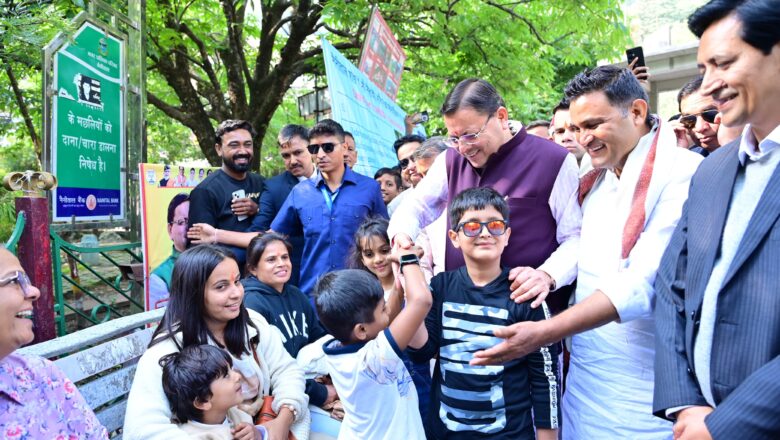 मुख्यमंत्री धामी की घोषणा : फ्लैट्स मैदान में हॉकी टर्फ और बॉक्सिंग रिंग बनाई जाएंगी   