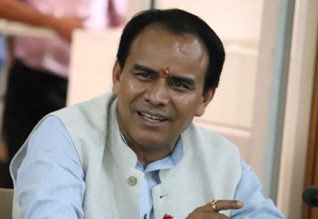 मंत्री धन सिंह रावत ने कहा, विधि व कार्मिक विभाग से परामर्श लेकर दाखिल करें जवाब   