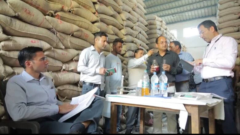 जिलाधिकारी सविन बंसल की बड़ी कार्रवाई — वर्षों से दबी सस्ता गल्ला दुकानों की फाइल निकाली, 17 नई उचित दर दुकानें खुलीं, 12 के लिए टेंडर जारी   