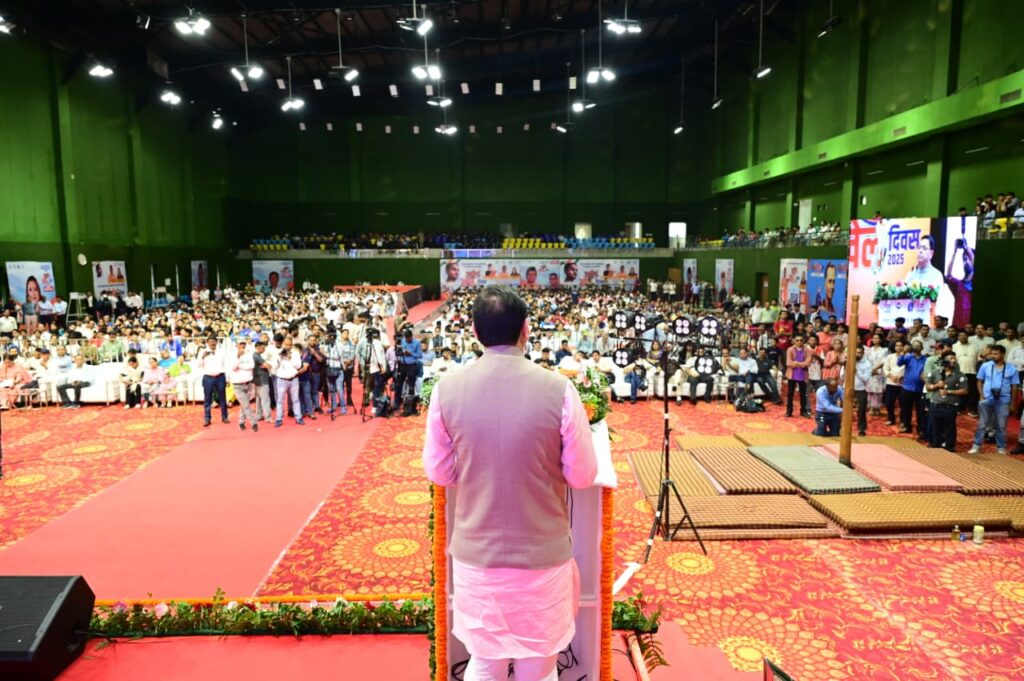 इन अकादमियों में प्रत्येक वर्ष 920 विश्वस्तरीय एथलीट और 1000 अन्य खिलाड़ी उच्च स्तरीय प्रशिक्षण प्राप्त करेंगे : धामी   