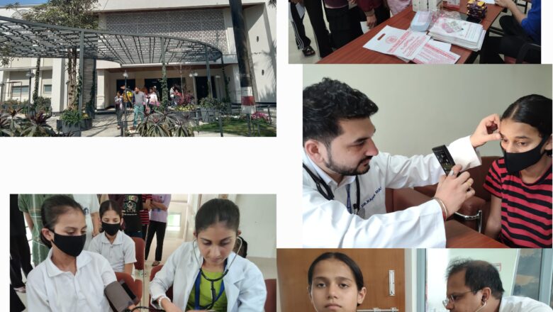 श्री महंत इन्दिरेश अस्पताल के स्वास्थ्य शिविर में ईसीजी, ब्लड शुगर और ब्लड प्रेशर जैसी जांचें निःशुल्क की गईं