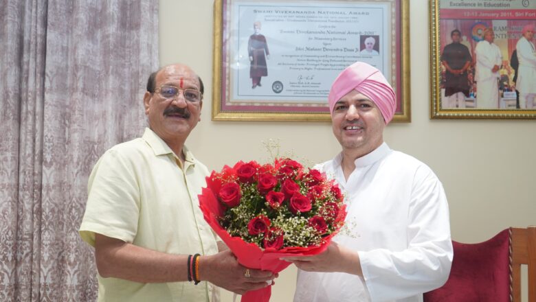 श्रीमहंत देवेन्द्र दास जी महाराज ने कहा कि “वन मंत्री सुबोध उनियाल द्वारा वृक्षारोपण और फलदार पौधों के रोपण से वन्य जीवों और इंसानों के बीच संतुलन स्थापित करने की दिशा में सराहनीय पहल हुई है।”      