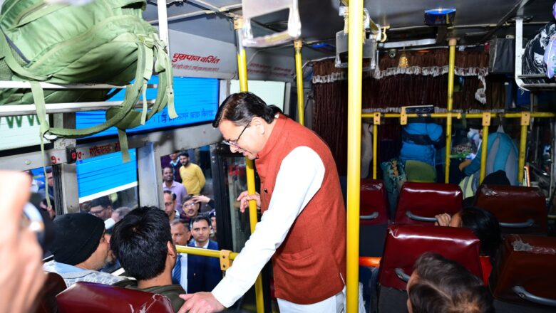 यात्रियों से सीधे फीडबैक लेकर सीएम ने मांगे सुझाव, जल्द शुरू होगा प्रदेशव्यापी स्वच्छता अभियान 