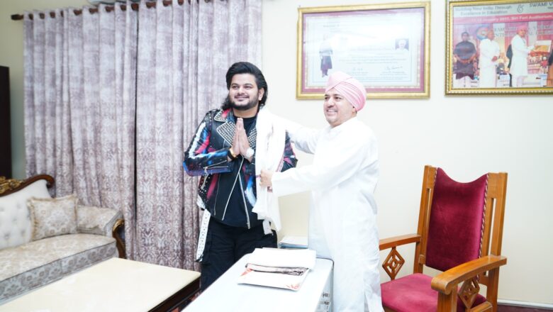 विशाल मिश्रा ने श्री दरबार साहिब पहुंचकर श्री महाराज जी का लिया आशीर्वाद