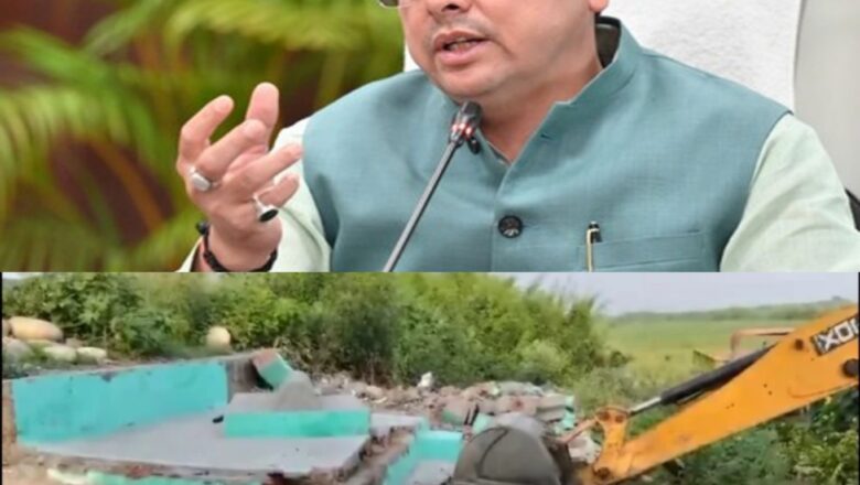 मुख्यमंत्री धामी के दृढ़ संकल्प से श्री नानक मत्ता साहिब की सरकारी भूमि हुई अतिक्रमण मुक्त, अवैध मजार पर चली कार्रवाई