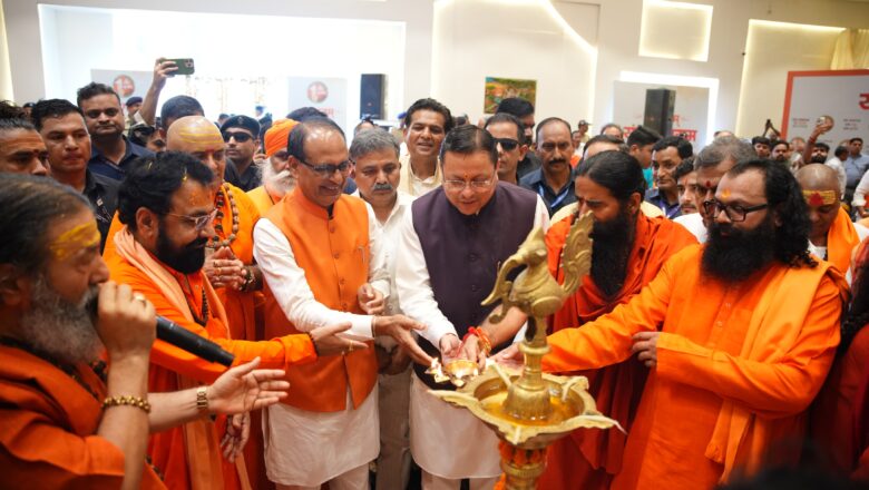 धामी की संतों से अपील- राष्ट्रीय संकल्पों को जन-जन तक पहुंचाने में निभाएं प्रभावी भूमिका