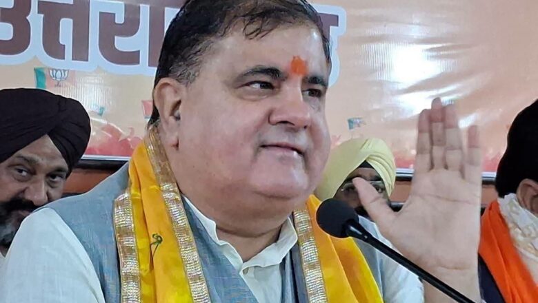 आईटी पार्क से सिडकुल तक कांग्रेस के पुराने फैसलों पर भट्ट का वार, बोले—आज विकास दिख रहा तो कांग्रेस को पेट में दर्द क्यों?
