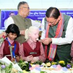 मुख्यमंत्री धामी ने अपने जन्मदिवस के अवसर पर बच्चों के साथ केक काटा, आत्मीयता से मिले और साझा की जन्म दिवस की खुशियां