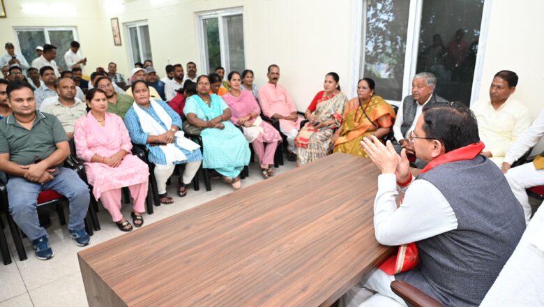 टनकपुर दशहरा महोत्सव में उमड़ा आस्था और संस्कृति का संगम, मुख्यमंत्री धामी ने किया प्रतिभाग